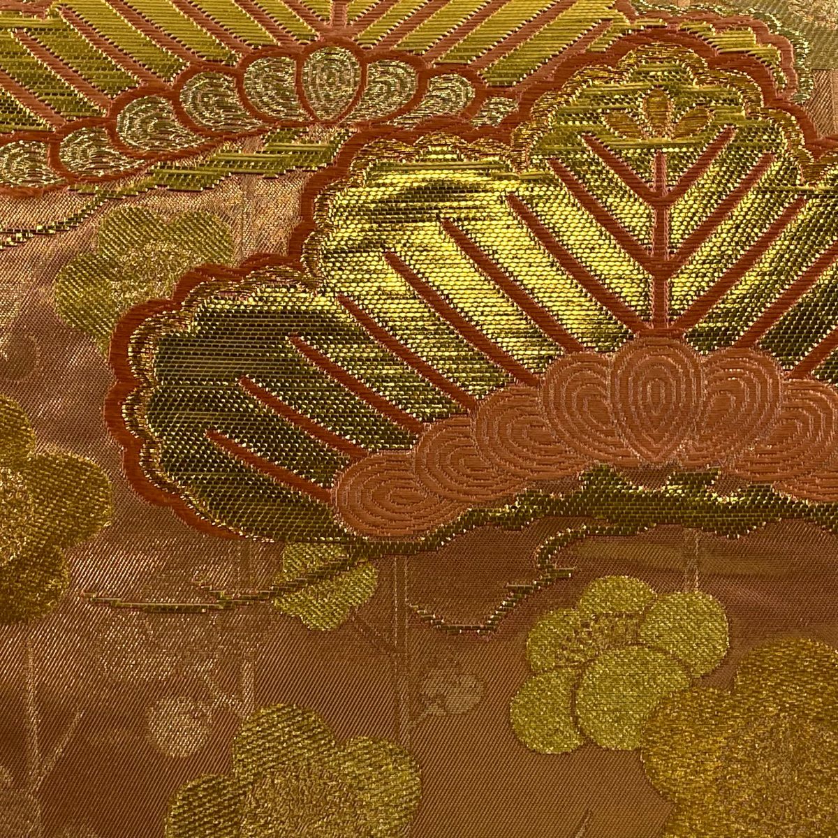 【美品】 袋帶 秀品級 笠松樹 枝梅花 金金箔 唐織 鮭粉色 六通 純蠶絲