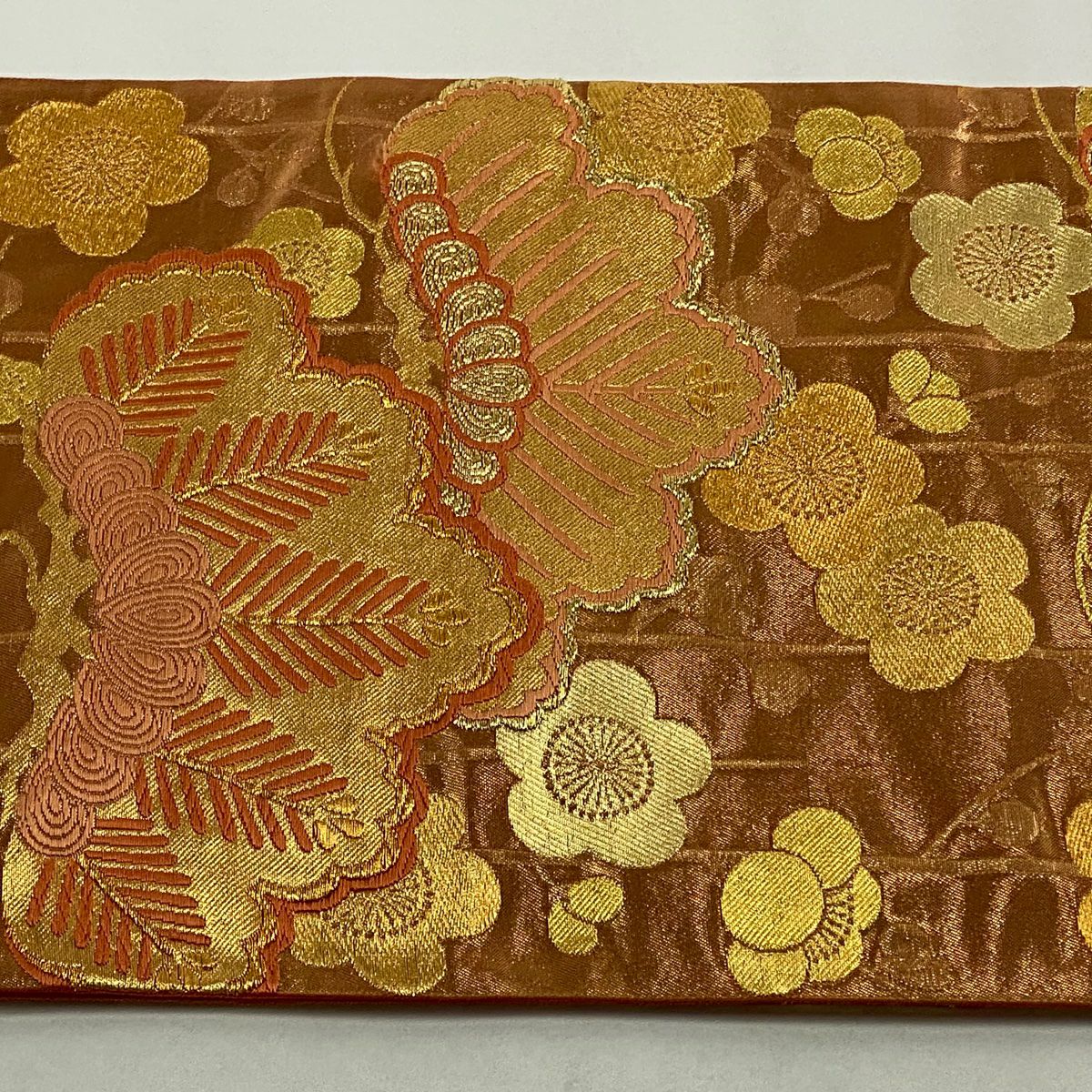 【美品】 袋帶 秀品級 笠松樹 枝梅花 金金箔 唐織 鮭粉色 六通 純蠶絲