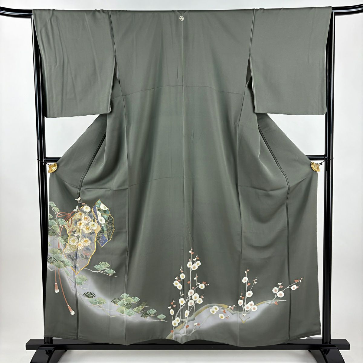 色留袖禮服 身長157cm 袖長66cm M 雙層 菊花 若松樹 刺繡 金糸 灰綠 純蠶絲 秀品級 一つ紋
