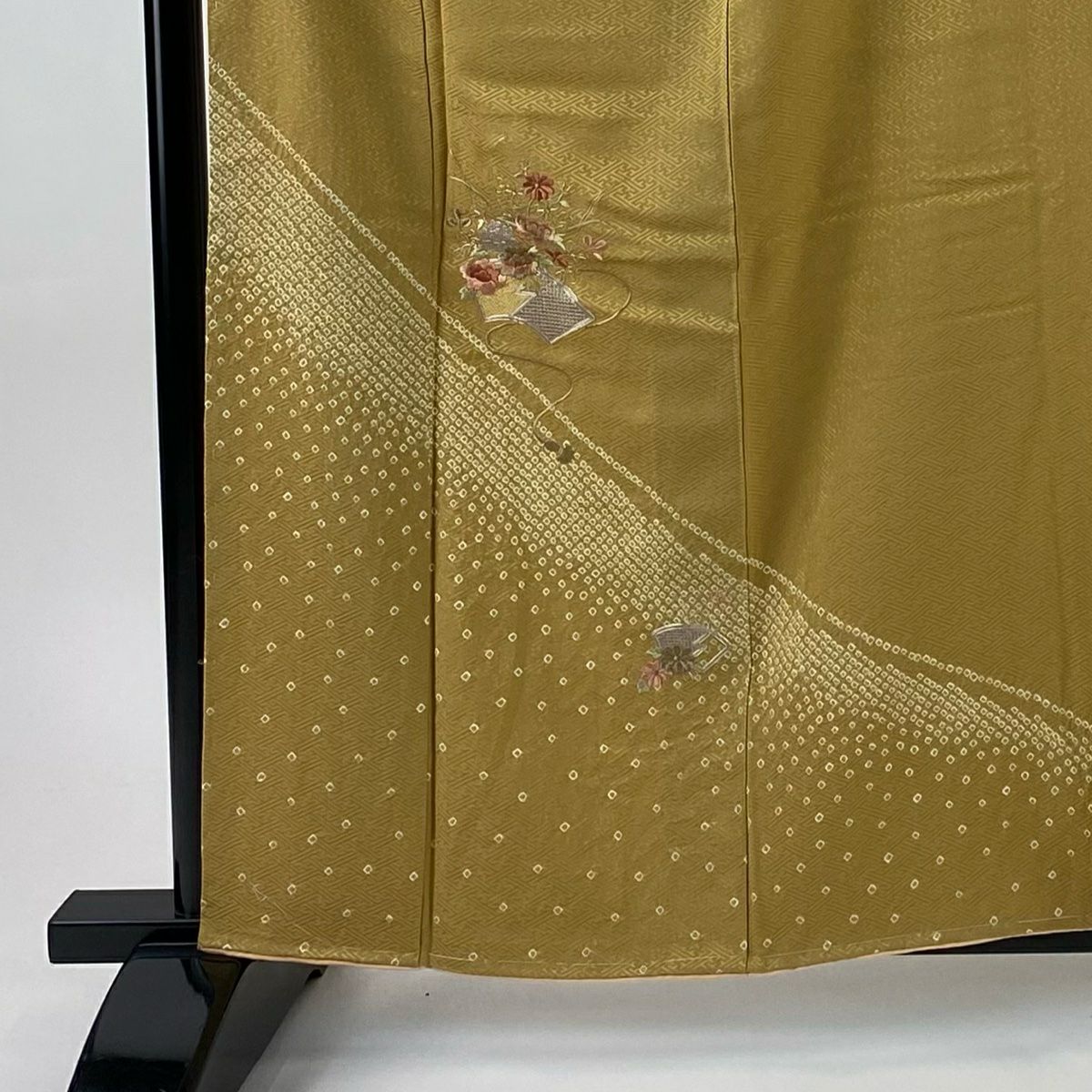 【美品】 付下 身長161cm 袖長64cm M 雙層 扇子面 草花紋紋 刺繡 絞染 黃土 純蠶絲 秀品級
