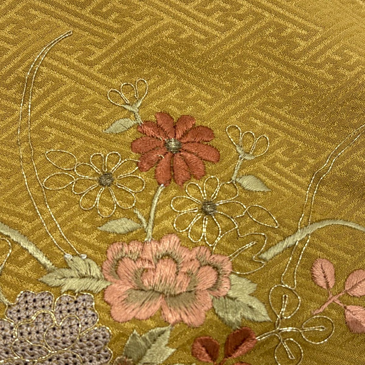 【美品】 付下 身長161cm 袖長64cm M 雙層 扇子面 草花紋紋 刺繡 絞染 黃土 純蠶絲 秀品級