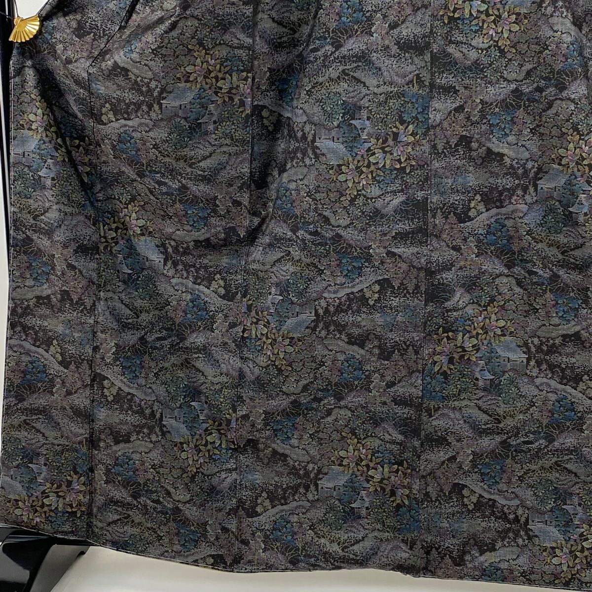 【美品】 大島紬織 身長163cm 袖長65cm M 雙層 純泥染 證書附帶 建築 樹木 茶紫 純蠶絲 逸品級