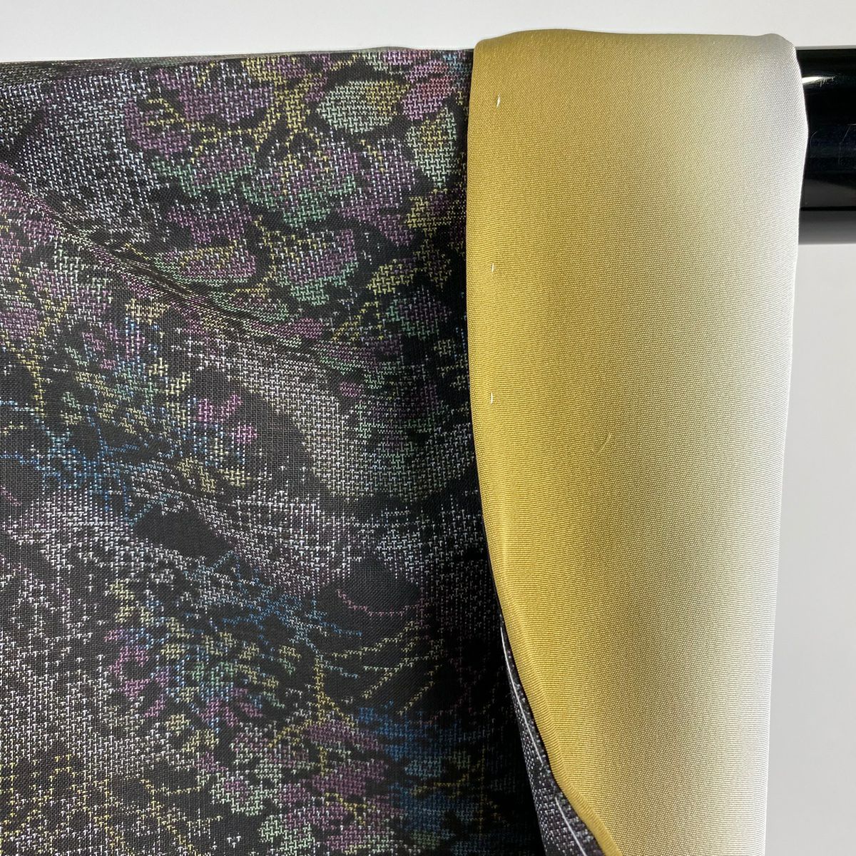 【美品】 大島紬織 身長163cm 袖長65cm M 雙層 純泥染 證書附帶 建築 樹木 茶紫 純蠶絲 逸品級