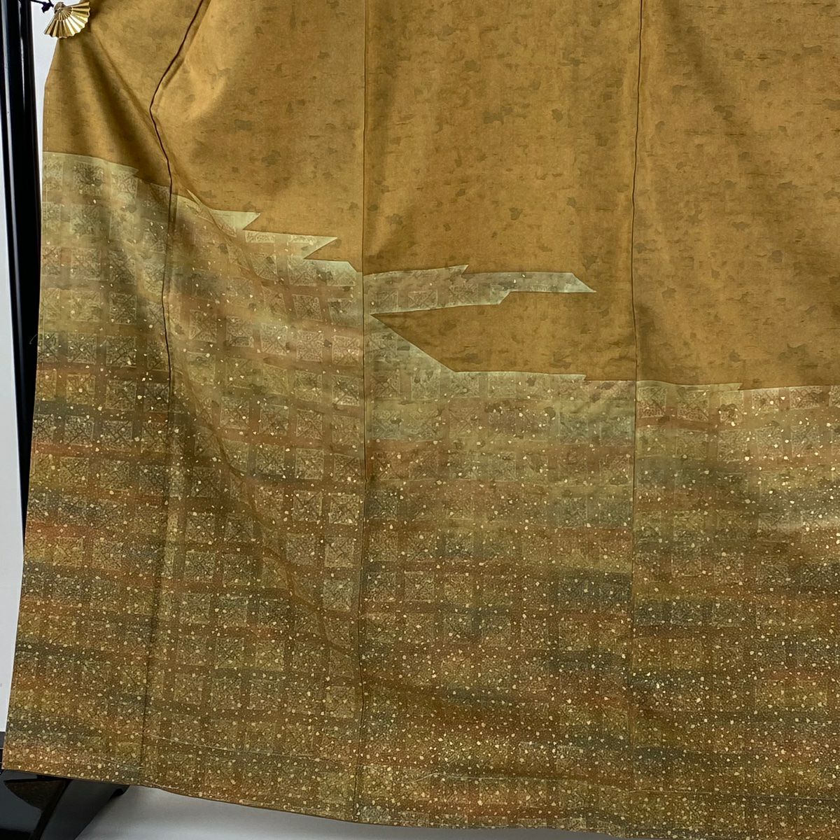訪問服 身長163cm 袖長65cm M 雙層 牛首紬織織 地 落款あり 證書あり 幾何學圖案 金彩裝飾 山吹 純蠶絲 逸品級