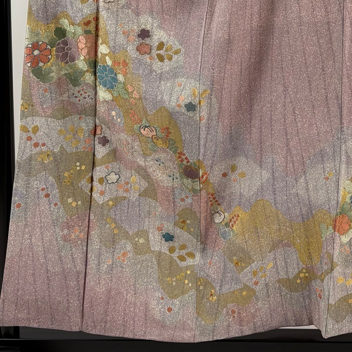 訪問服 身長158cm 袖長63cm S 雙層 松樹井青青 落款 草花紋紋 金金箔散佈 金銀彩 刺繡 淺紫 純蠶絲 名品級