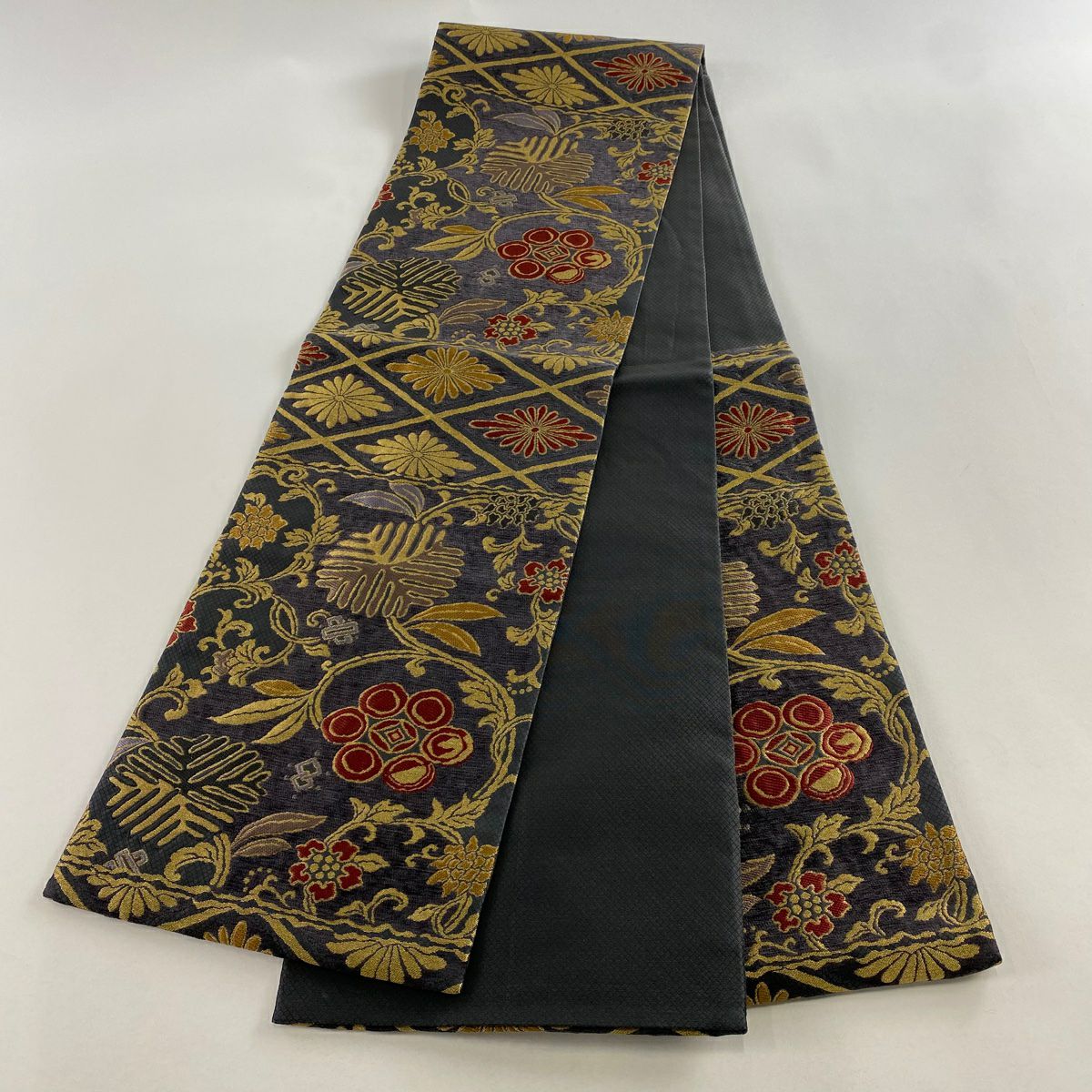 【美品】 袋帶 名品級 花唐草紋 幾何學 金絲 金金箔 墨 六通 純蠶絲