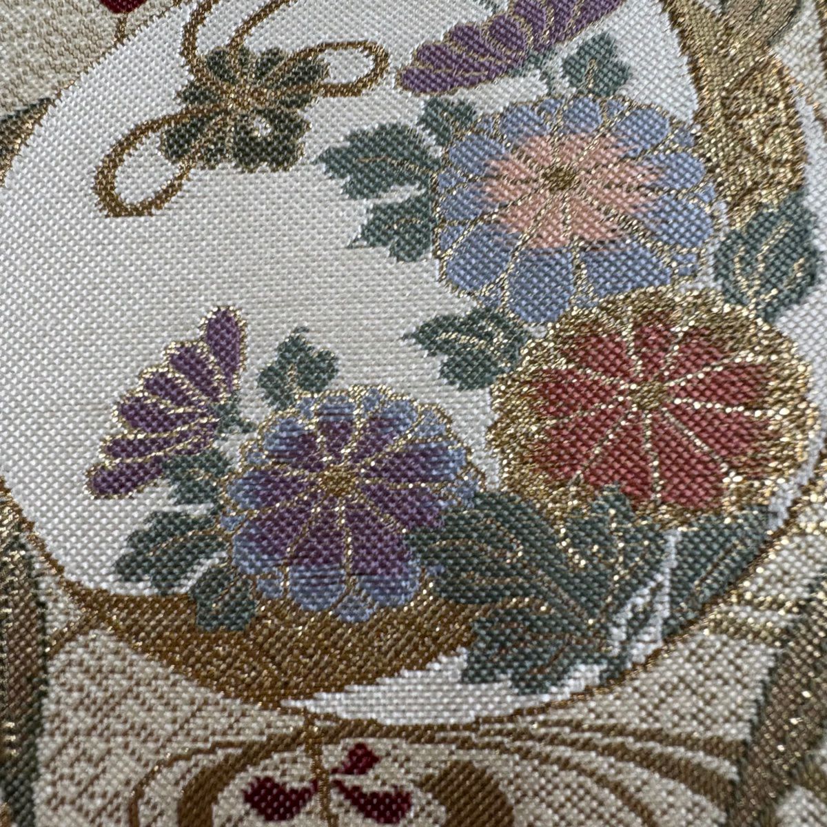 【美品】 袋帶 秀品級 草花紋 流水 金金箔 金絲 米色 六通 純蠶絲