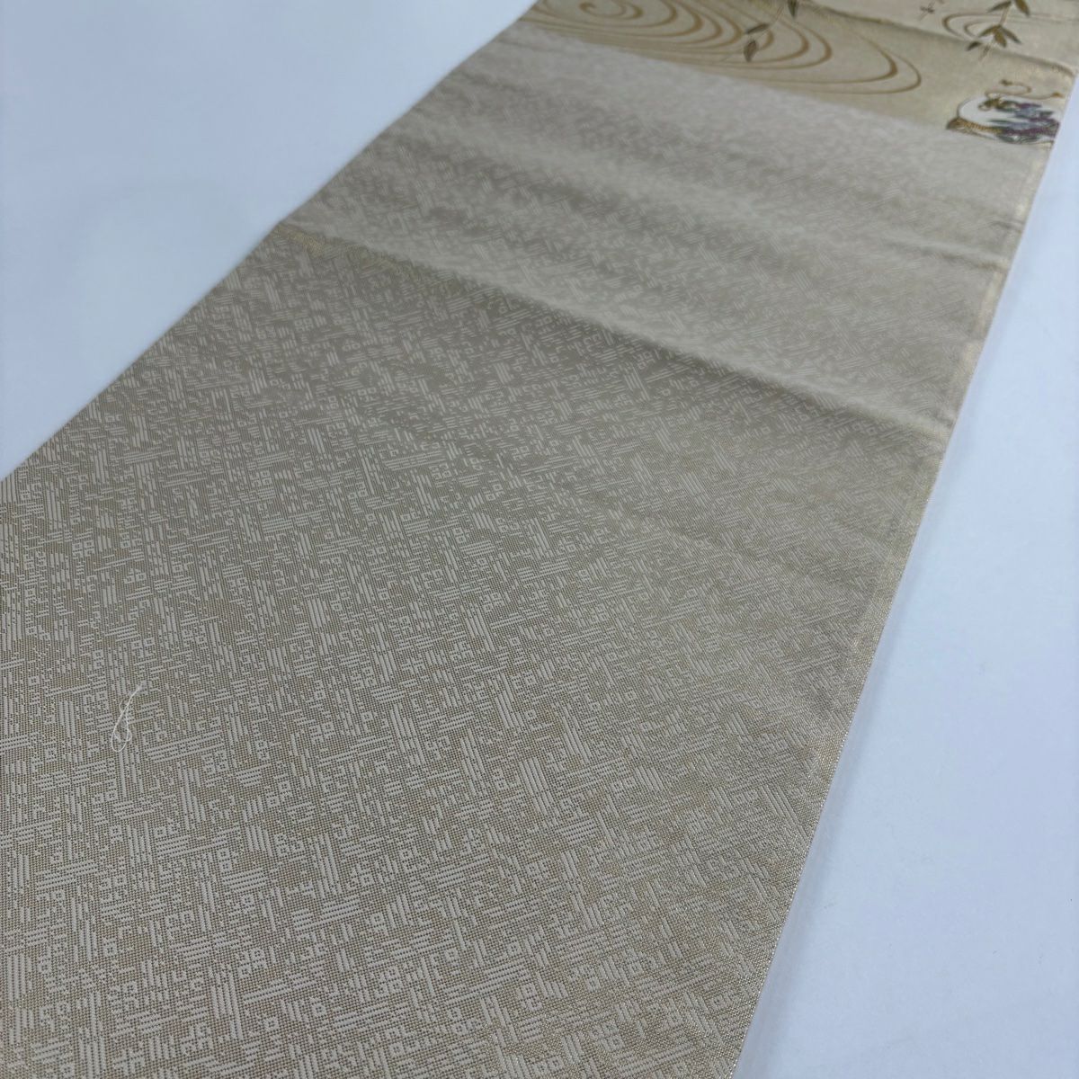 【美品】 袋帶 秀品級 草花紋 流水 金金箔 金絲 米色 六通 純蠶絲