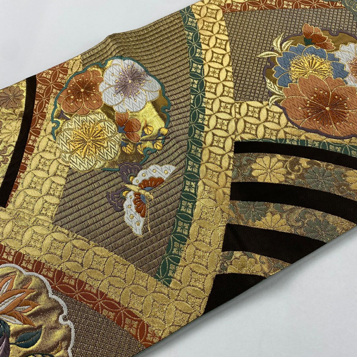 【美品】 袋帶 秀品級 蝶 櫻花 唐織 金金箔 金色 六通 純蠶絲