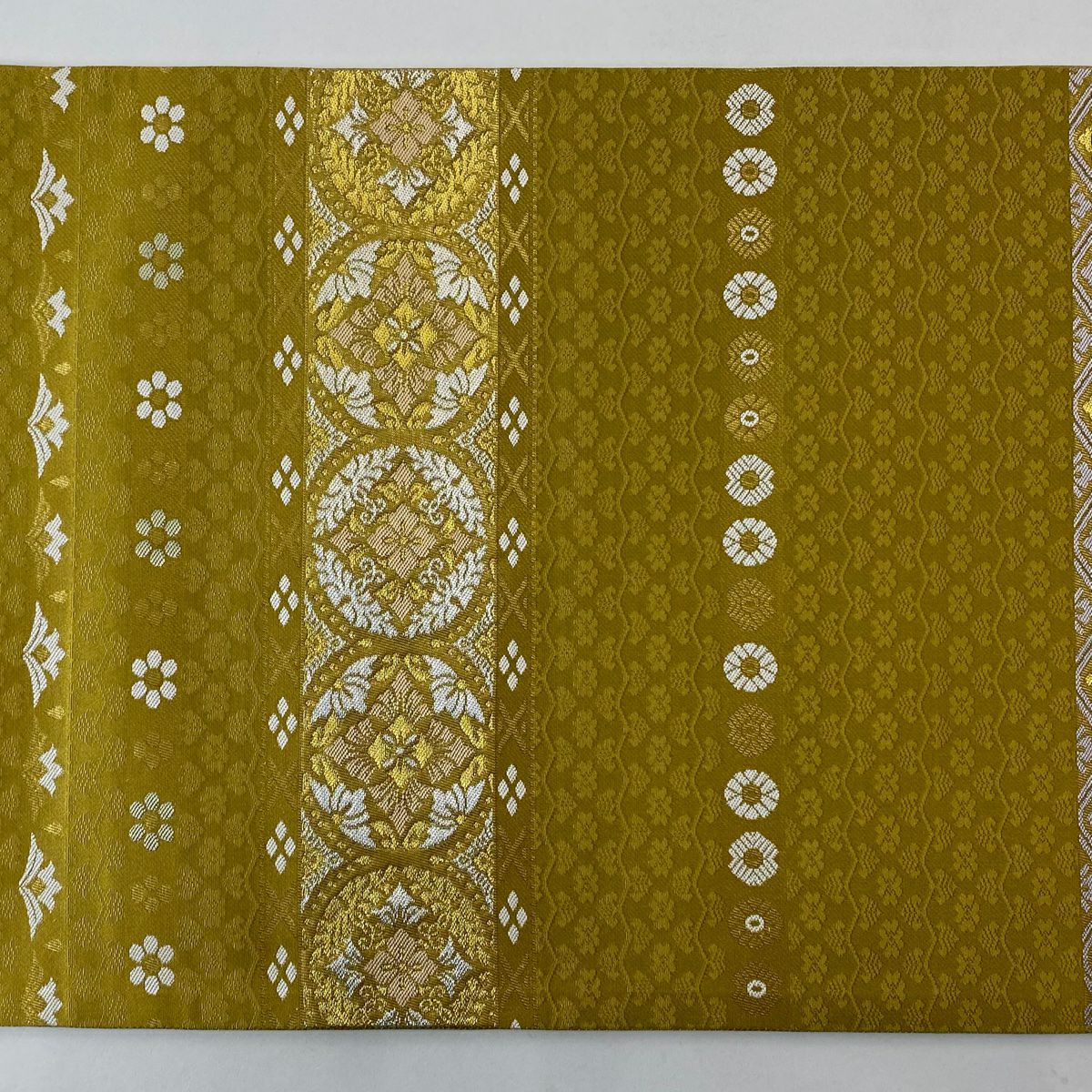 【美品】 袋帶 秀品級 草花紋 段紋 金銀彩 金金箔 芥末色 六通 純蠶絲