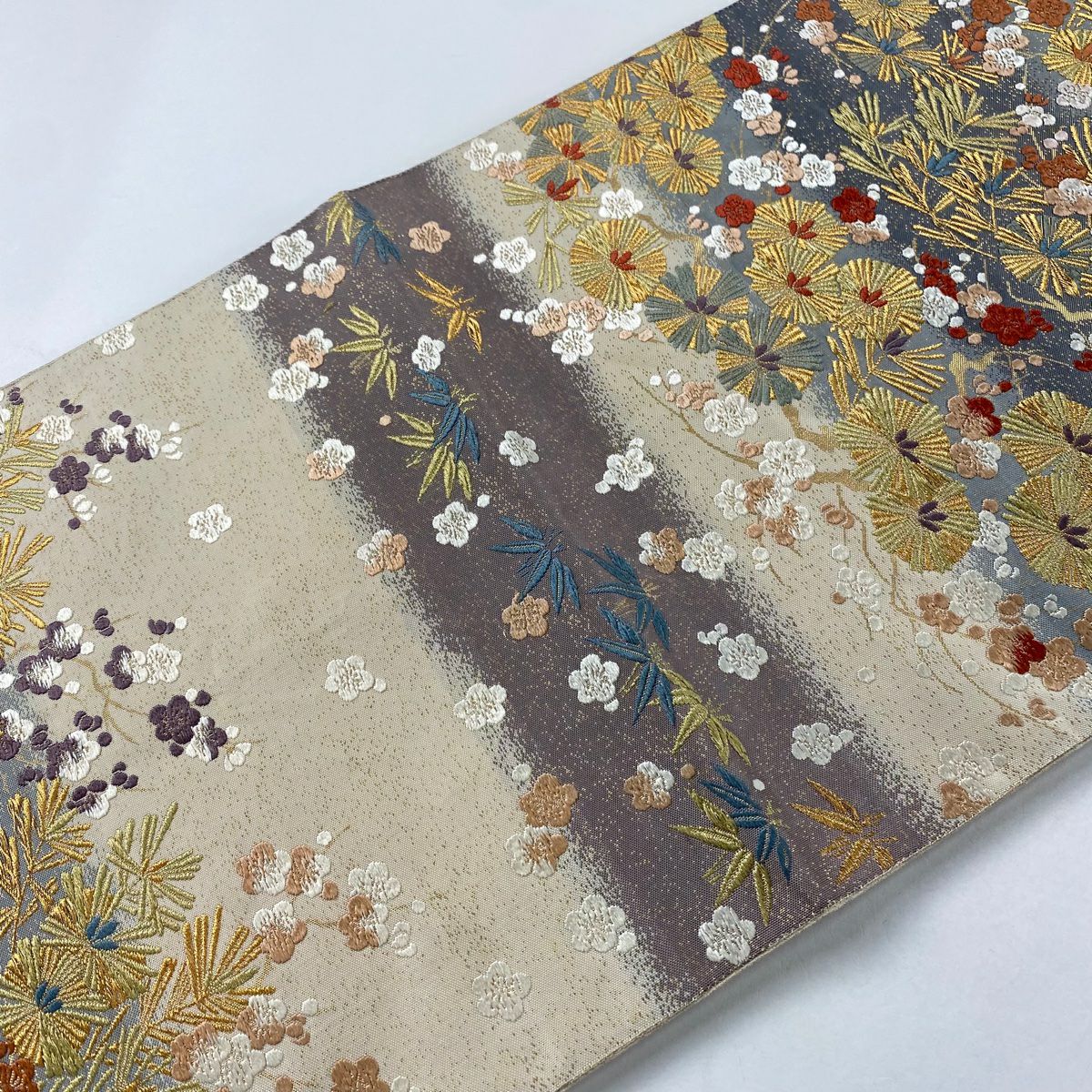 袋帶 秀品級 關西仕立 松樹竹子梅花 金糸 金金箔 奶油 六通 純蠶絲