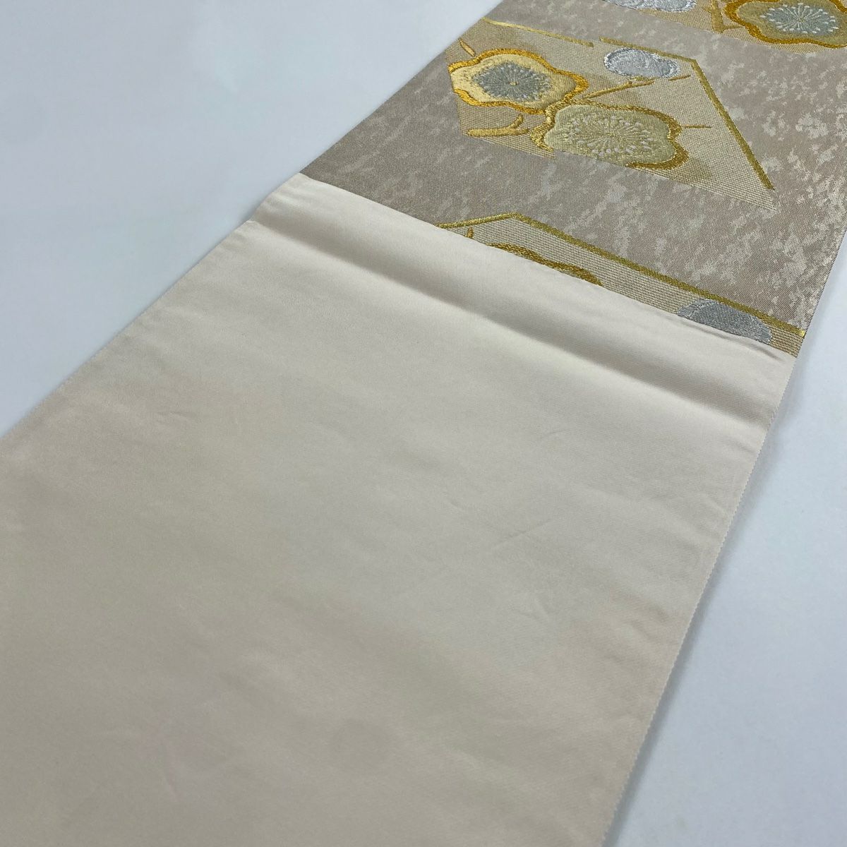 【美品】 袋帶 秀品級 彩麗 枝梅花 金銀線 金金箔 薄小豆 六通 純蠶絲