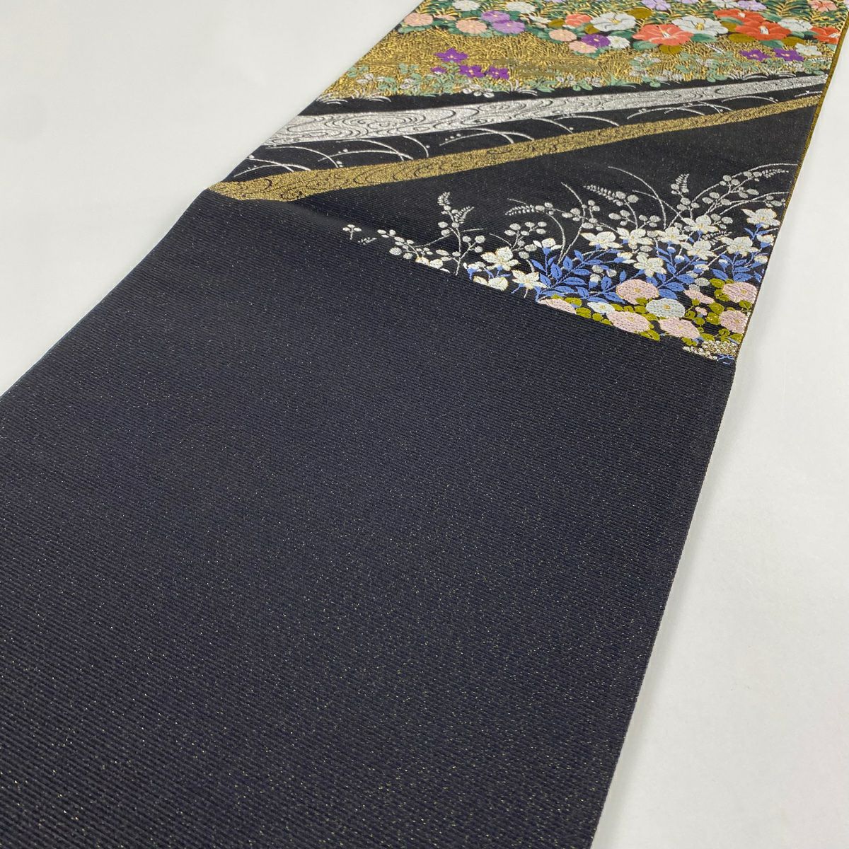 【美品】 袋帶 秀品級 證書齊全 芝垣小袖紋 唐織 金銀線 黑 六通 純蠶絲