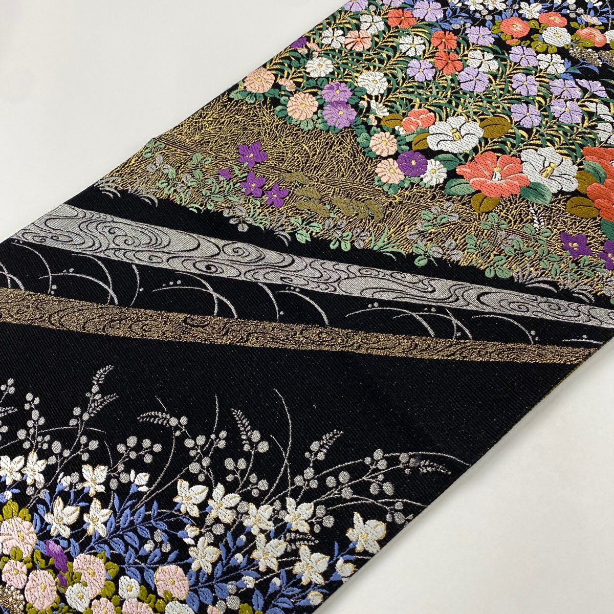 【美品】 袋帶 秀品級 證書齊全 芝垣小袖紋 唐織 金銀線 黑 六通 純蠶絲