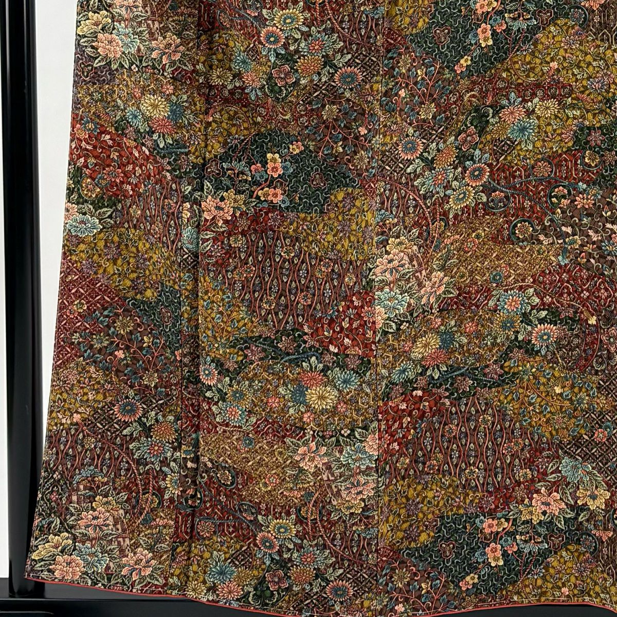 【美品】 小紋 身長157cm 袖長61.5cm S 雙層 落款あり 草花紋紋 有職文樣 縮緬 山吹茶 純蠶絲 秀品級