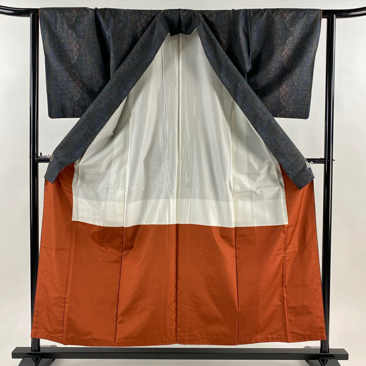 【美品】 大島紬織 身長155.5cm 袖長62cm S 雙層 證書附帶 華紋 幾何圖案 泥染 墨 黑 純蠶絲 名品級