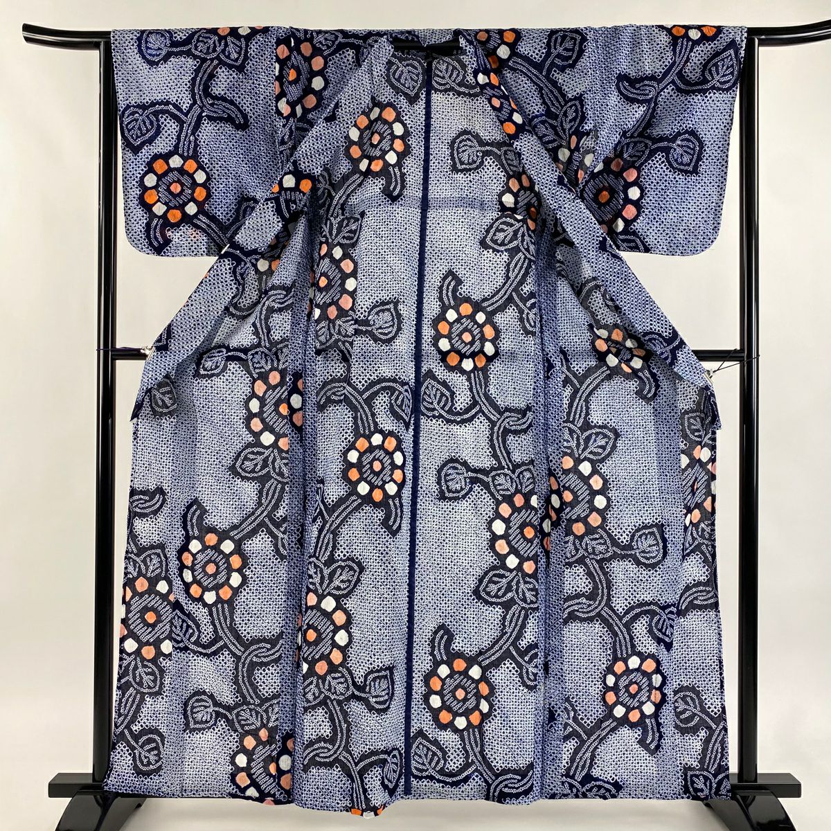 【美品】 浴衣 身長160cm 袖長64.5cm M 絞染浴衣 草花紋紋 深藍 純棉 名品級