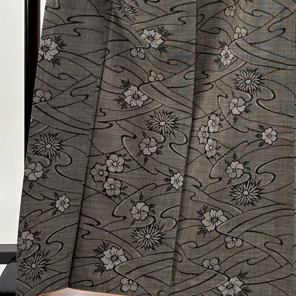 【美品】 大島紬織 身長169cm 袖長64cm M 雙層 純泥染 證書附帶 梅花花 波紋 焦茶 正蠶絲 名品級
