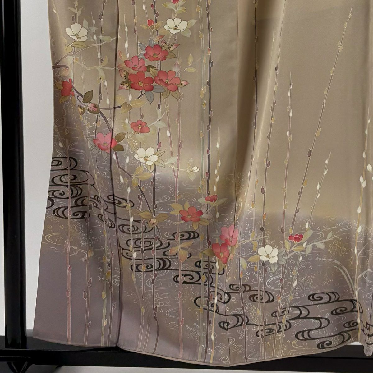 訪問服 身長158.5cm 袖長63cm S 雙層 百貫達雄 落款あり 椿 観世水 金銀彩 薄茶 純蠶絲 名品級