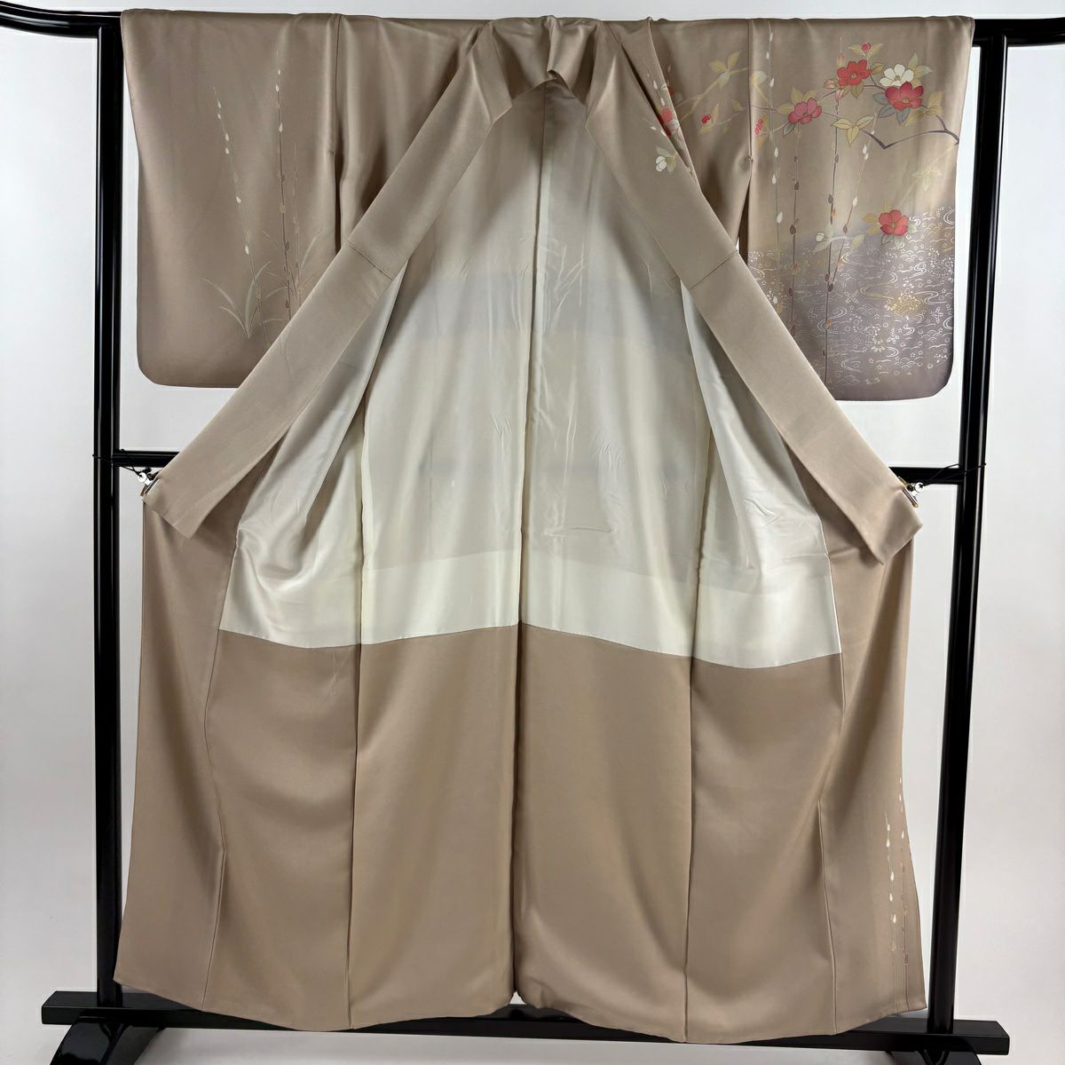 訪問服 身長158.5cm 袖長63cm S 雙層 百貫達雄 落款あり 椿 観世水 金銀彩 薄茶 純蠶絲 名品級