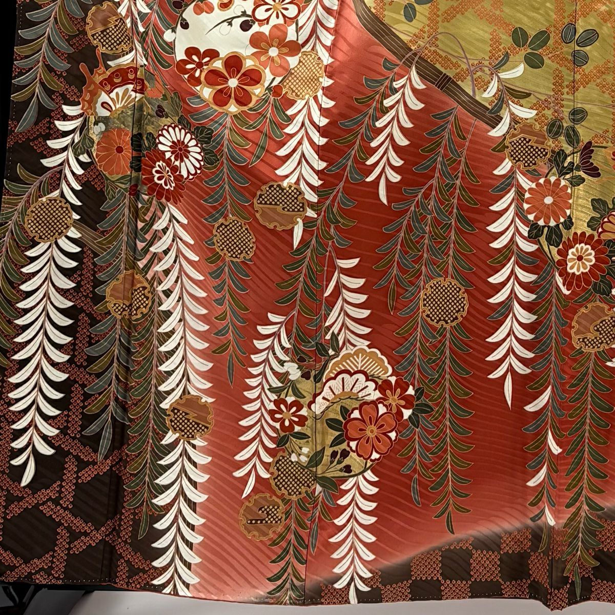 振袖禮服 身長161.5cm 袖長67cm M 雙層 花丸紋 蝴蝶 金銀彩 染分 茜 純蠶絲 名品級