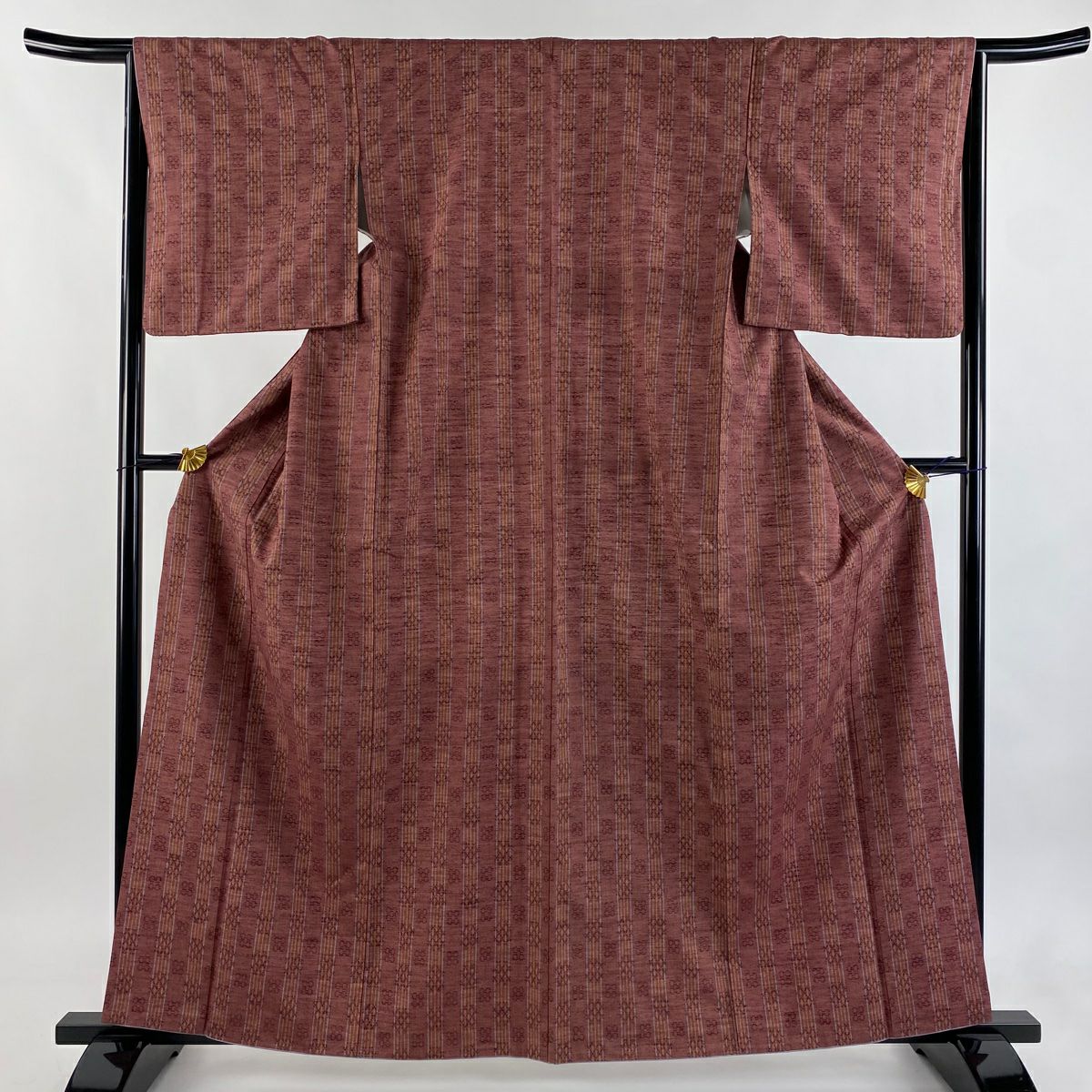 【美品】 紬織 身長162.5cm 袖長65cm M 雙層 證書齊全 縞 幾何學 花織 小豆色 純蠶絲 逸品級