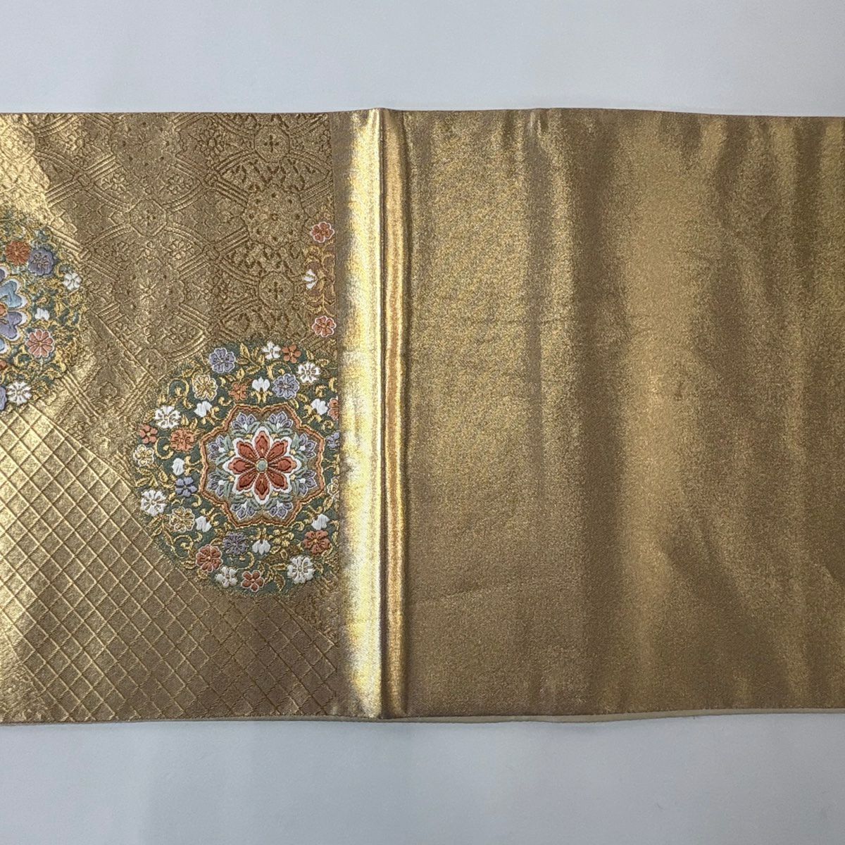 【美品】 袋帶 秀品級 華紋 花唐草紋 金絲 金金箔 金 六通 純蠶絲