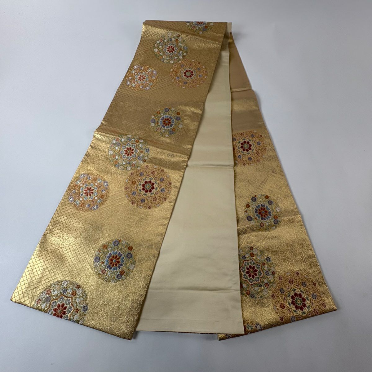 【美品】 袋帶 秀品級 華紋 花唐草紋 金絲 金金箔 金 六通 純蠶絲