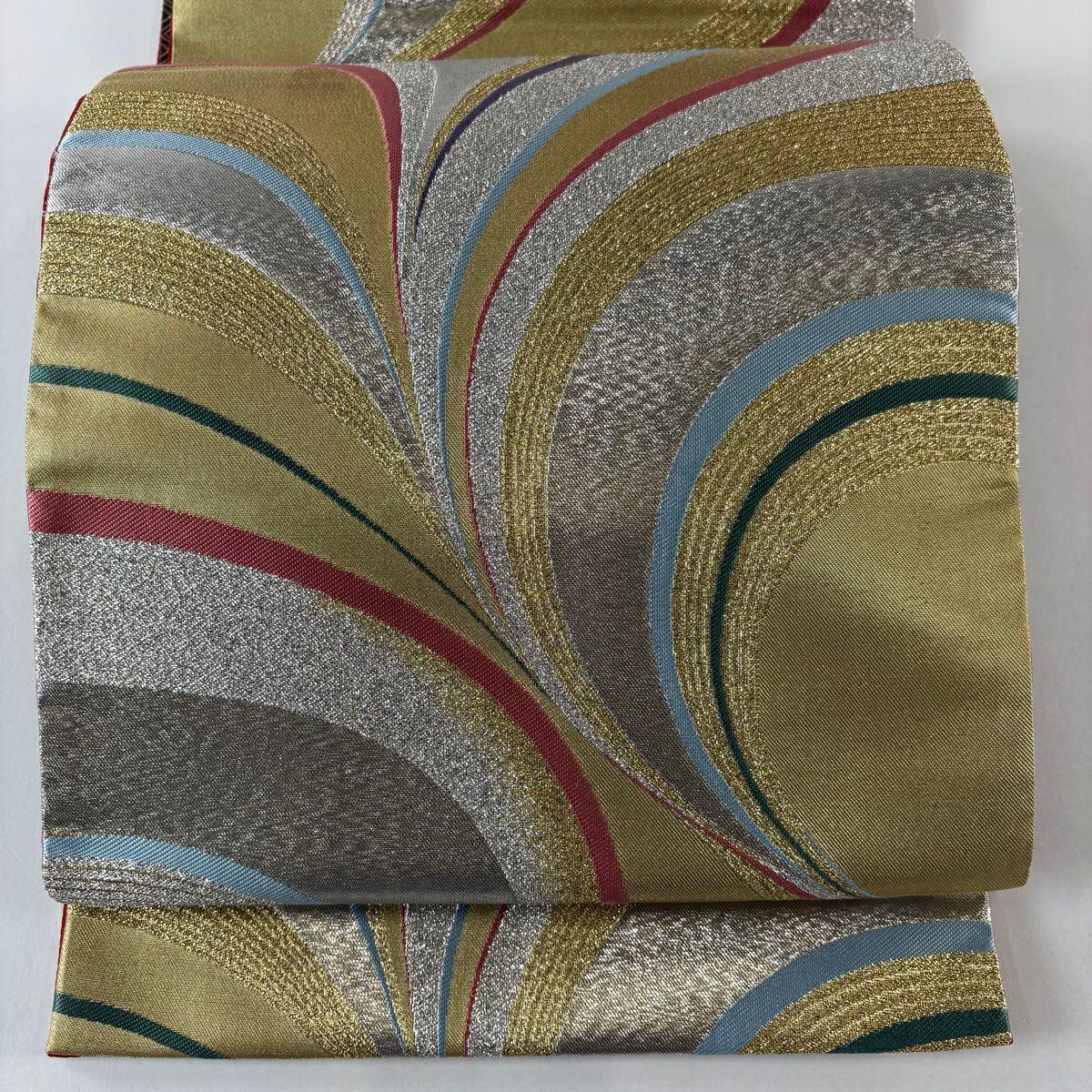 【美品】 袋帶 秀品級 振袖禮服禮服向き 幾何學 螺旋 金銀線 金金箔 金色 六通 純蠶絲