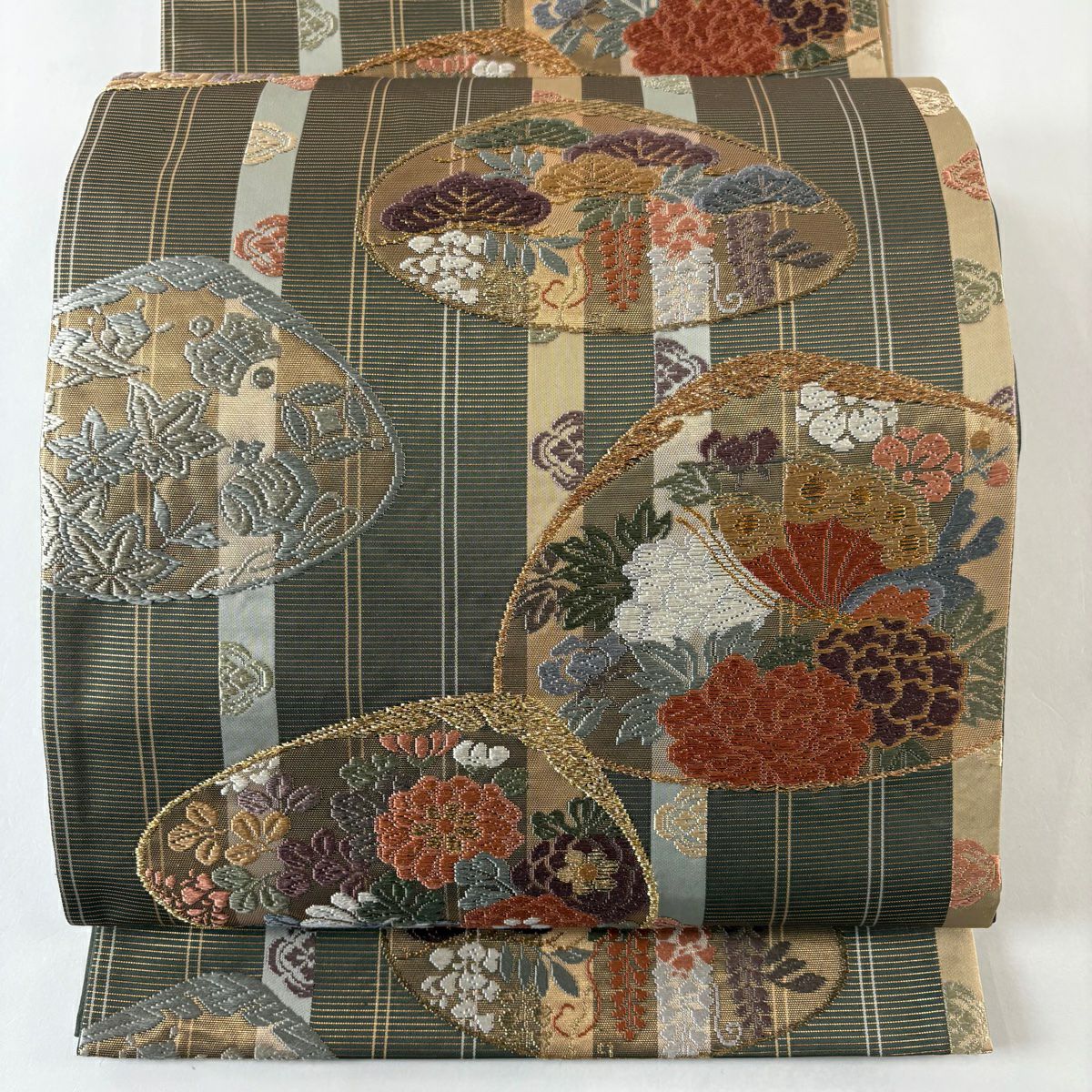【美品】 袋帶 秀品級 貝合草花紋 金絲 金金箔 鶯色 六通 純蠶絲