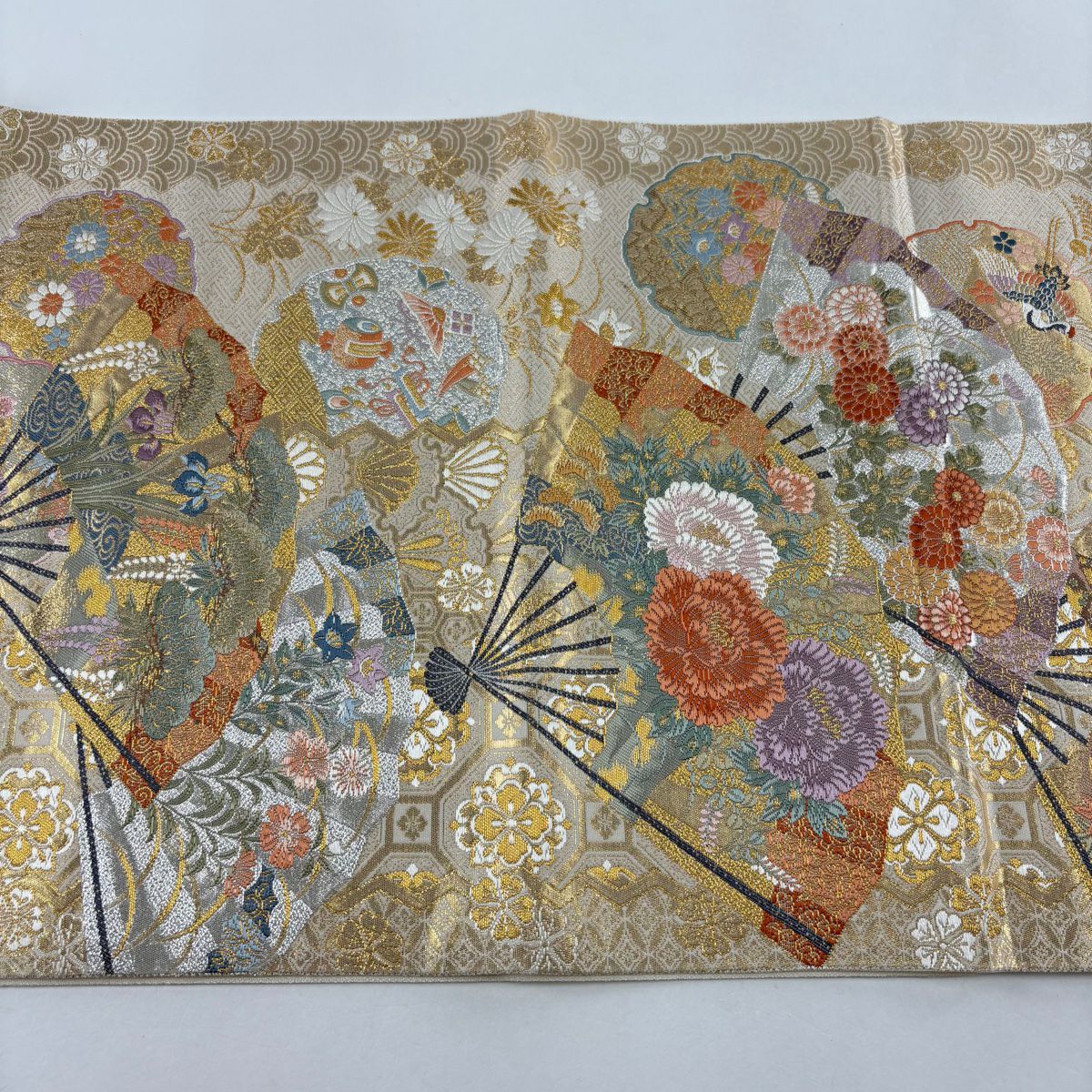 【美品】 袋帶 秀品級 關西仕立 雲扇子春秋紋樣 金絲 金金箔 金色 六通 純蠶絲