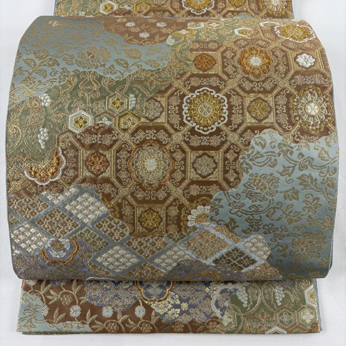 【美品】 袋帶 秀品級 華紋 花唐草紋 金絲 金金箔 淺綠 六通 純蠶絲
