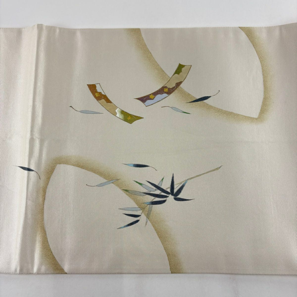 【美品】 袋帶 秀品級 有落款 竹子葉 短冊 金銀彩 奶油色 大鼓圖案 純蠶絲