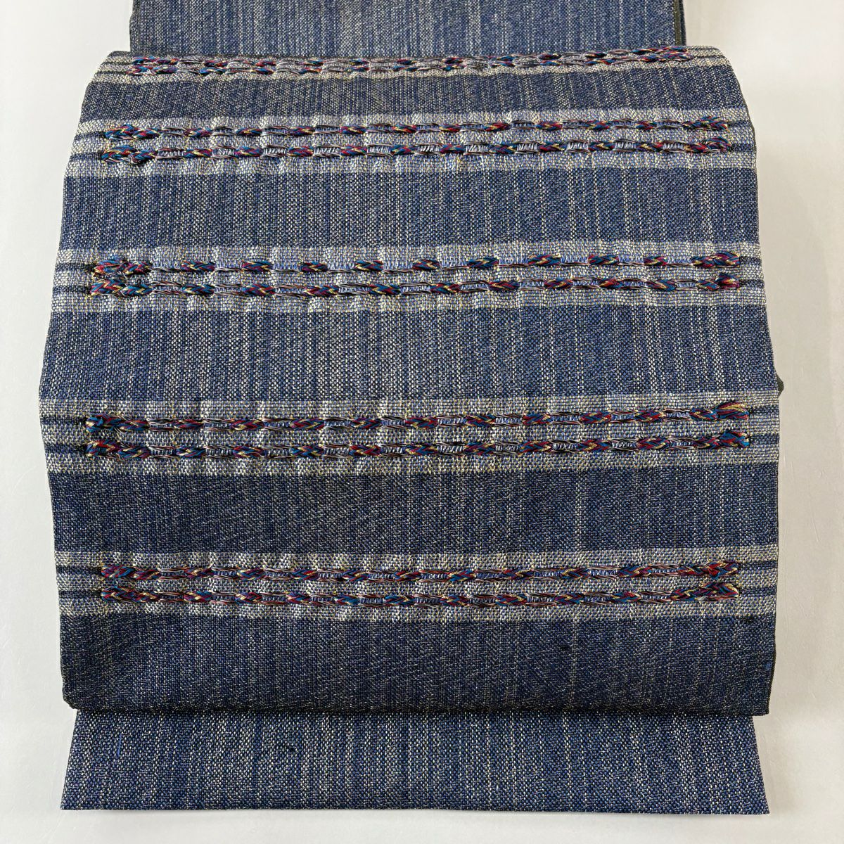 【美品】 袋帶 秀品級 縞 幾何學 刺繡 金銀彩 青紫 お太鼓柄 純蠶絲