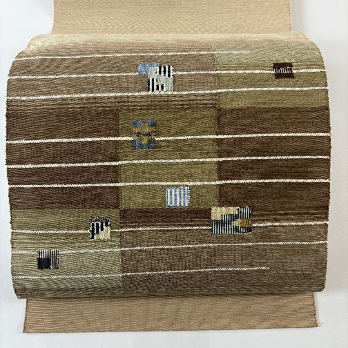 【美品】 名古屋帶 秀品級 八寸名古屋帶 松樹葉仕立 紬織織 地 縞 幾何學 焦茶 純蠶絲