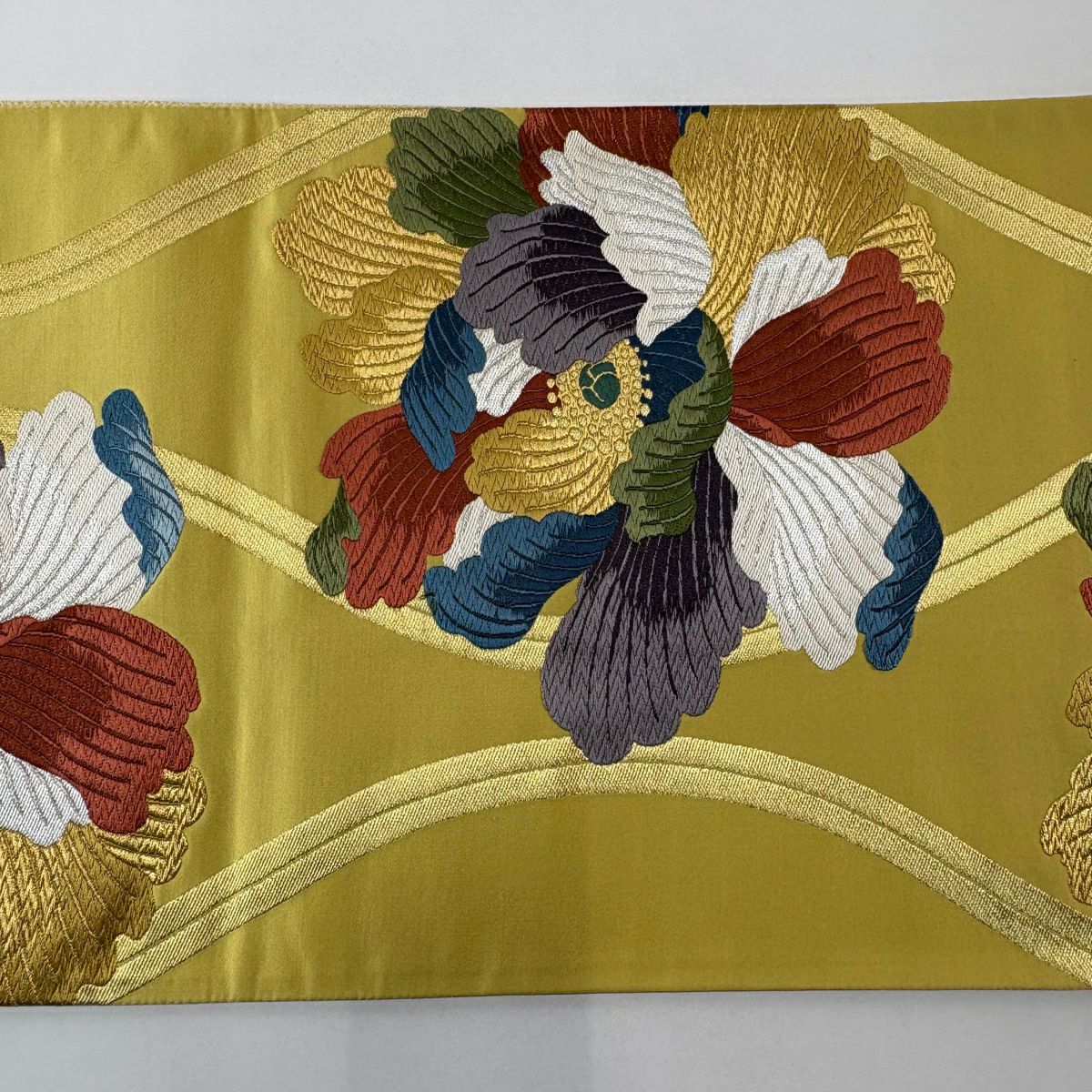 【美品】 袋帶 秀品級 立涌 花 金銀彩 刺繡 芥末色 六通 純蠶絲
