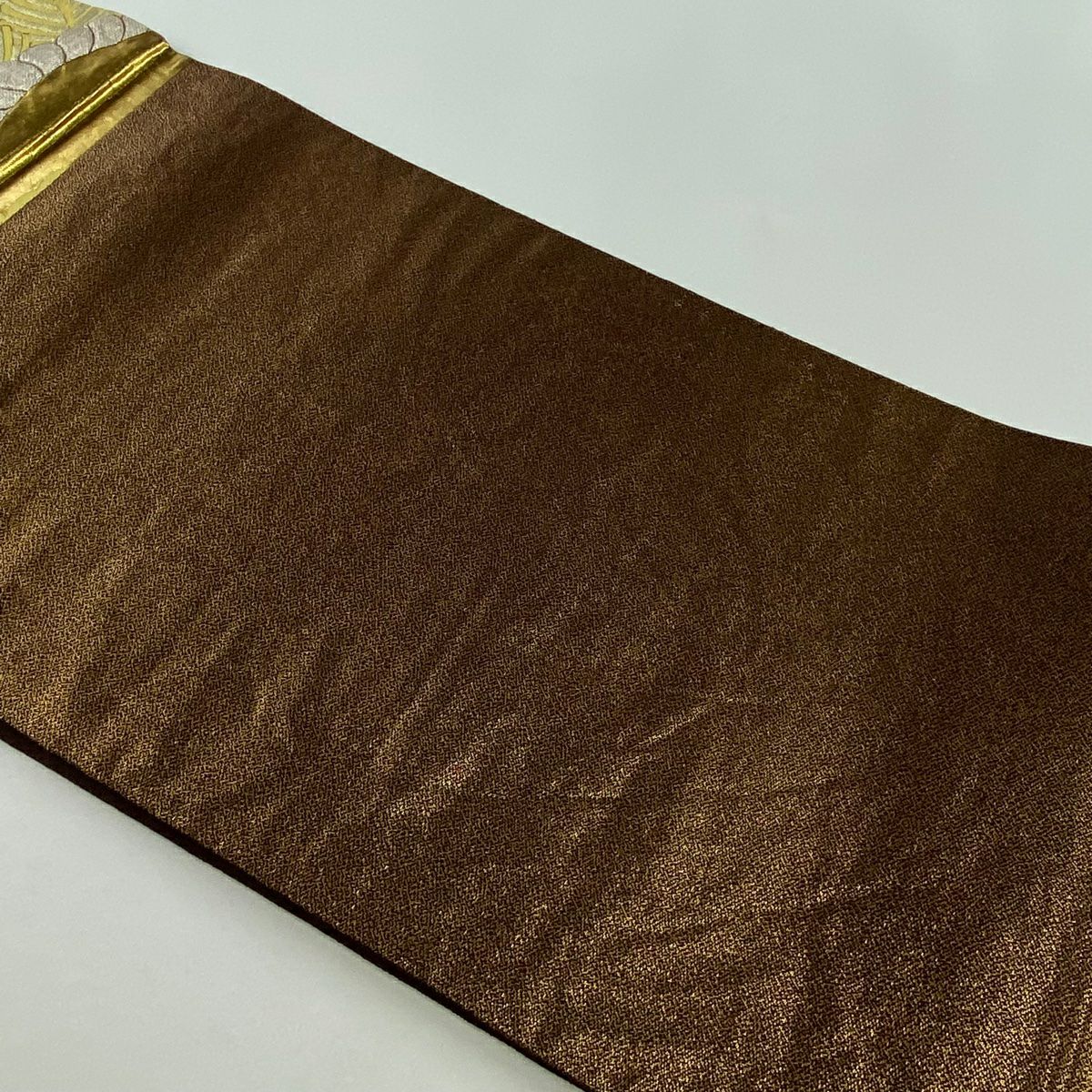 【美品】 袋帶 秀品級 振袖禮服禮服向き 笠松樹 鞠 金銀彩 金金箔 金色 六通 純蠶絲