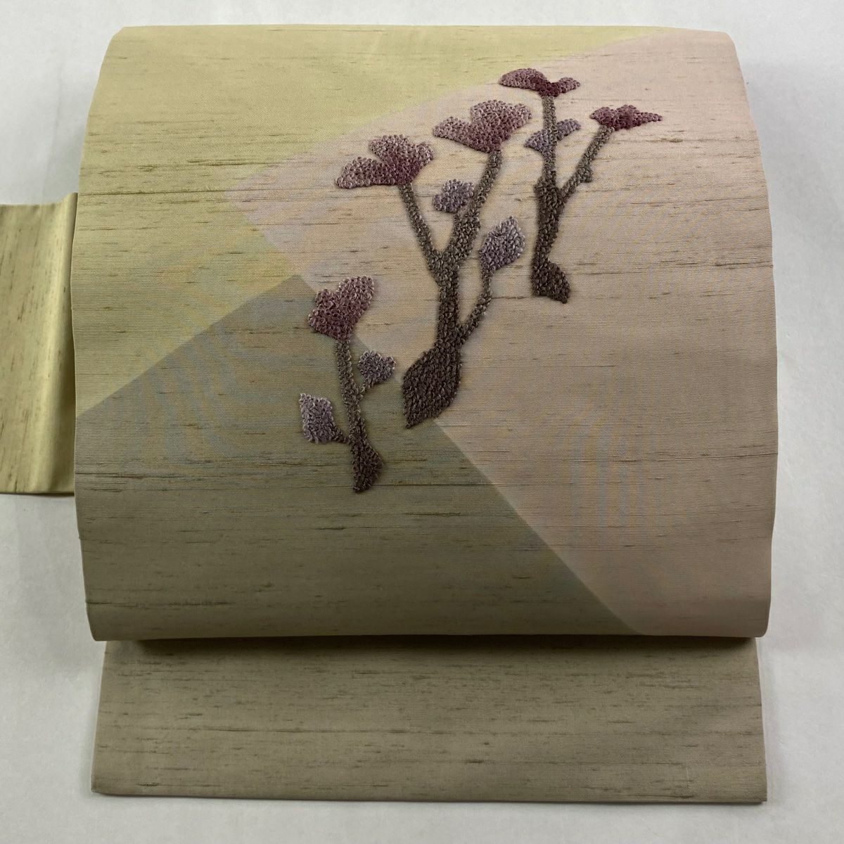 名古屋帶 秀品級 紬織織 草花紋紋 幾何學圖案 刺繡 灰茶 純蠶絲