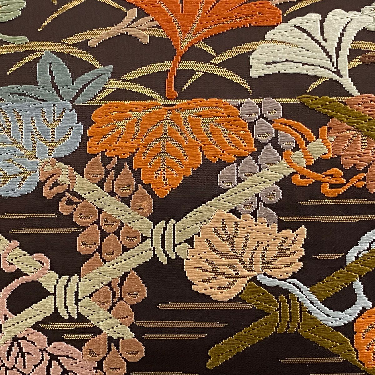 【美品】 袋帶 秀品級 松樹 葉與果實 金金箔 焦茶 六通 純蠶絲