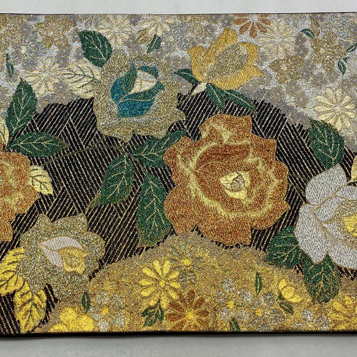【美品】 袋帶 秀品級 草花紋紋 菊花 金絲 金金箔 黑 六通 純蠶絲
