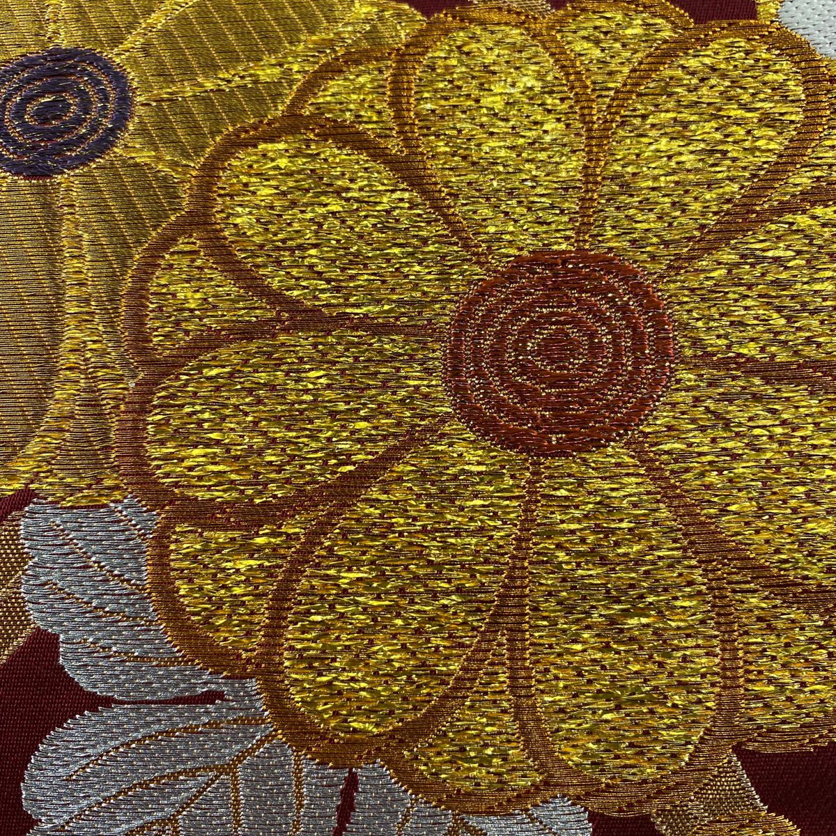 【美品】 袋帶 秀品級 振袖禮服禮服用 菊花花 梅花花 金銀彩 金金箔 深紅色 六通 純蠶絲