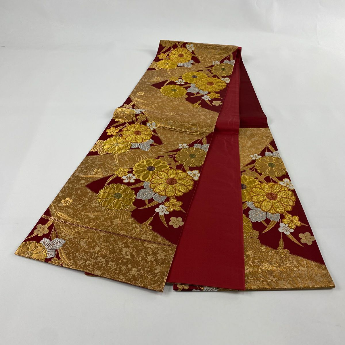 【美品】 袋帶 秀品級 振袖禮服禮服用 菊花花 梅花花 金銀彩 金金箔 深紅色 六通 純蠶絲