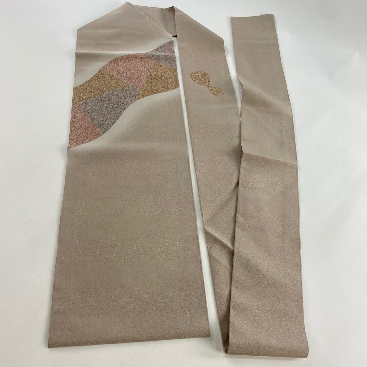【美品】 名古屋帶 秀品級 文字紋 寄花紋 漸層 灰茶 純蠶絲