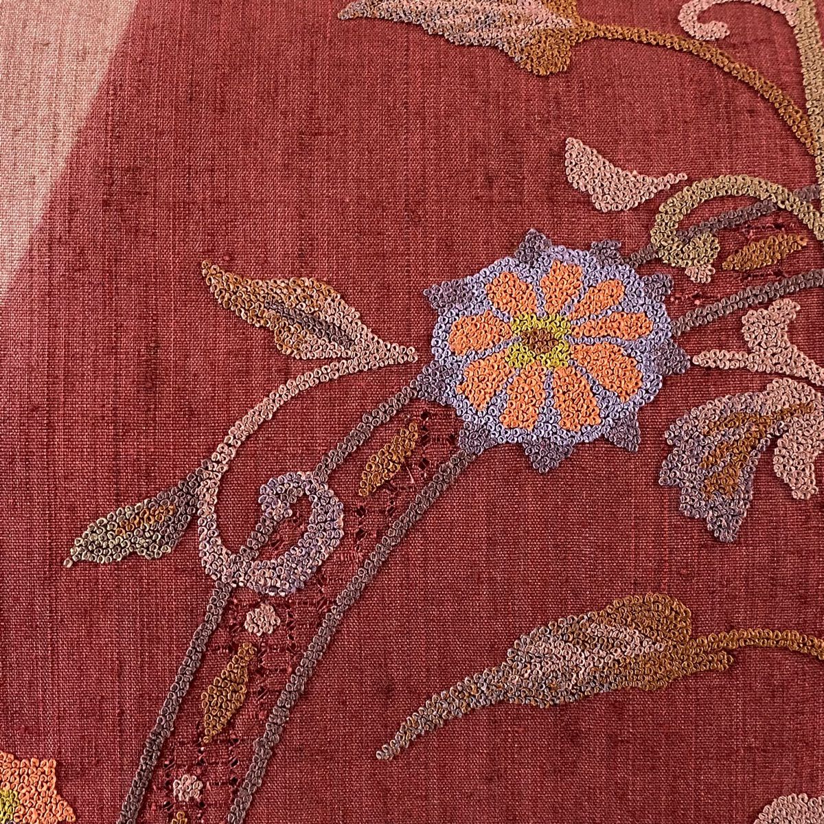 【美品】名古屋帶 優品級 紬織織 草花紋紋 相良刺繡 小豆 純蠶絲