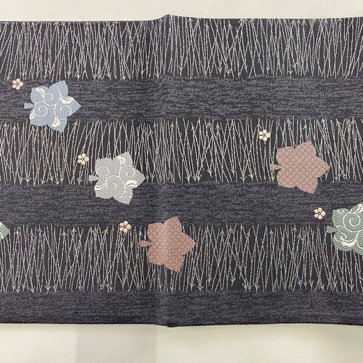 【美品】 袋帶 名品級 高砂 松樹梅花 葉柄 銀糸 灰 深藍 六通 純蠶絲