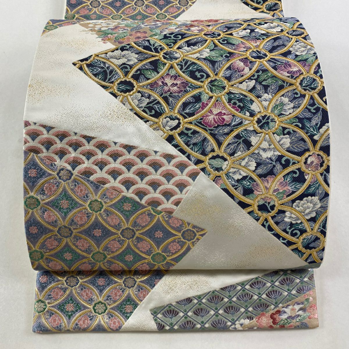 【美品】 袋帶 逸品級 となみ織物 落款あり 柿本市郎監修 純金金箔 七寶 青海波 金絲 金箔 奶油 六通 純蠶絲