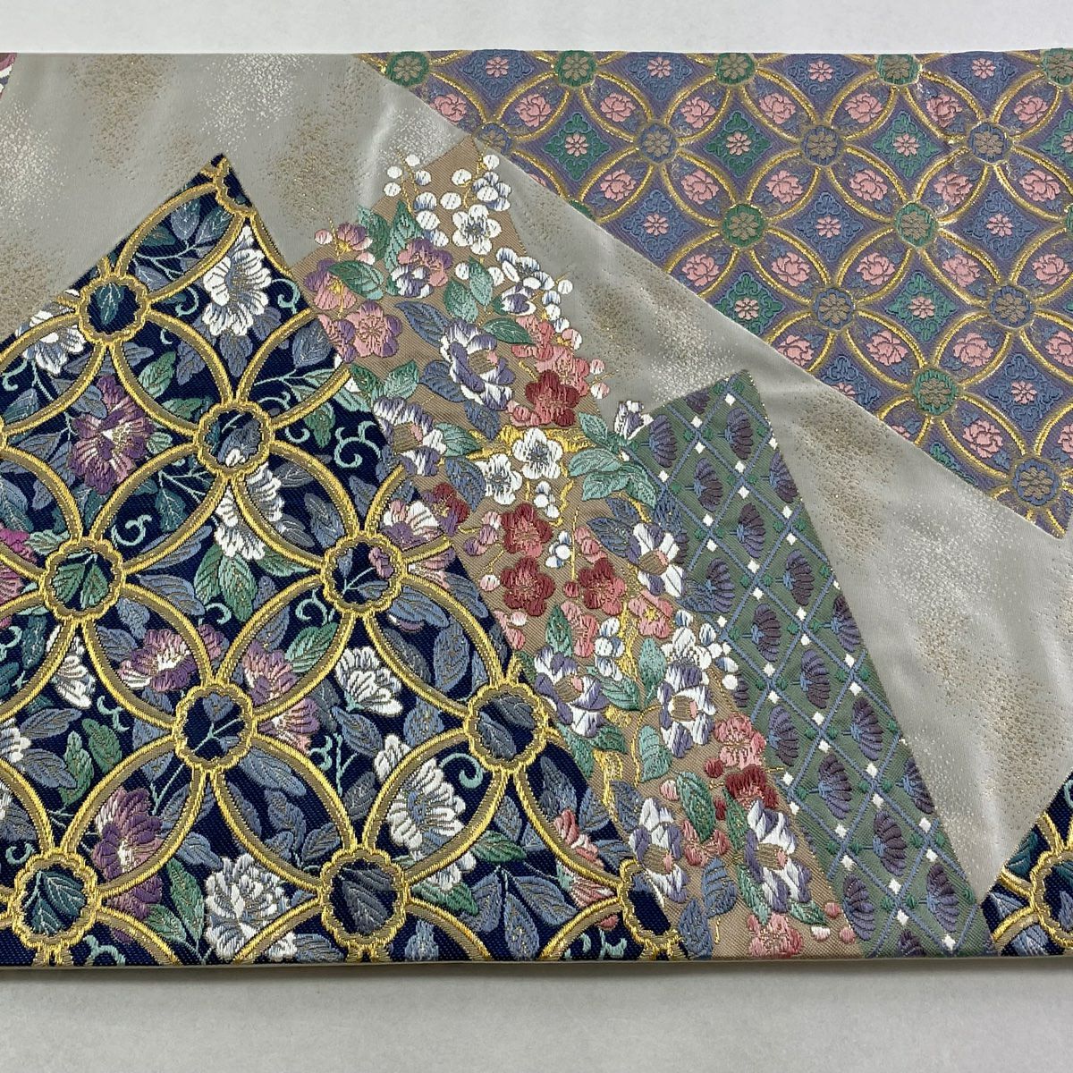 【美品】 袋帶 逸品級 となみ織物 落款あり 柿本市郎監修 純金金箔 七寶 青海波 金絲 金箔 奶油 六通 純蠶絲