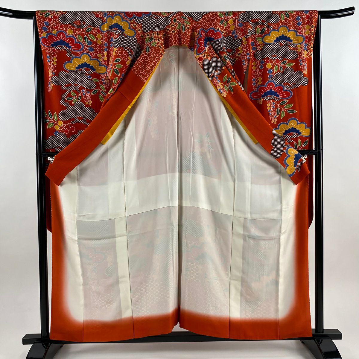 【美品】振袖禮服 身長158cm 袖長66cm M 雙層 栗山吉三郎 落款あり 松樹 藤 絞染 朱 純蠶絲 逸品級