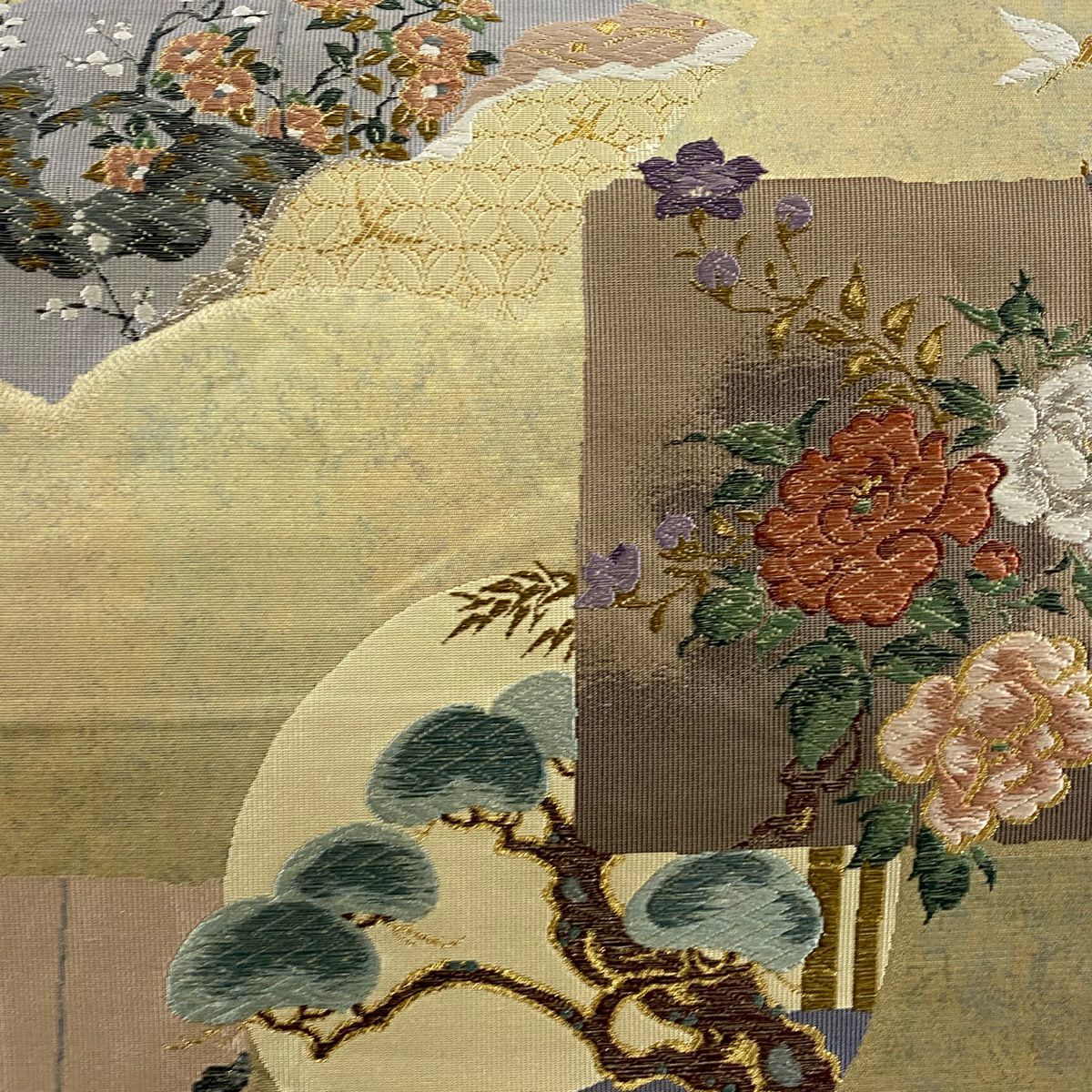 【美品】 袋帶 優品級 大和 草花紋 松樹竹子梅花 金銀線 刺繡 金色 六通 純蠶絲