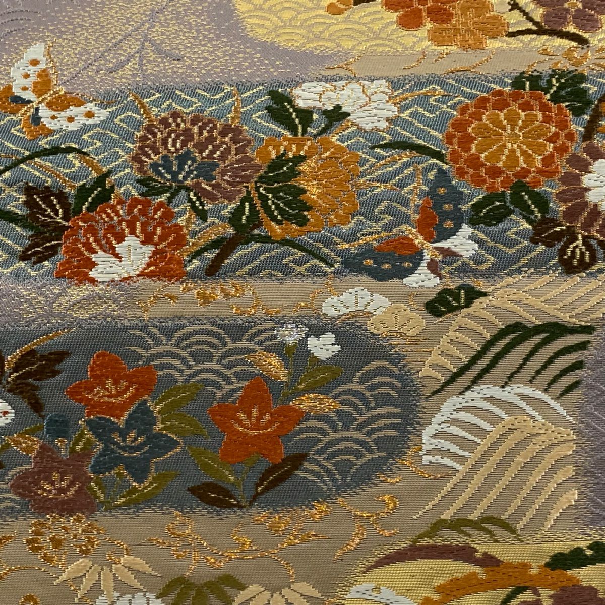 【美品】 袋帶 秀品級 ヱ霞 草花紋紋 唐織 金金箔 灰紫 六通 純蠶絲